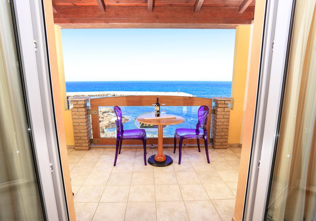 Hotel Nantis Castelsardo Exterior photo