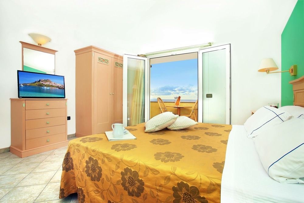 Hotel Nantis Castelsardo Exterior photo